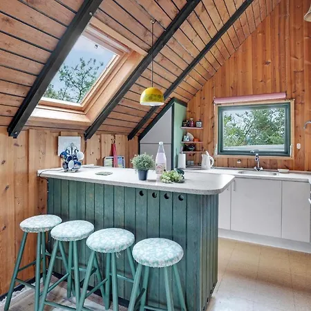 2 Bedroom Beautiful In