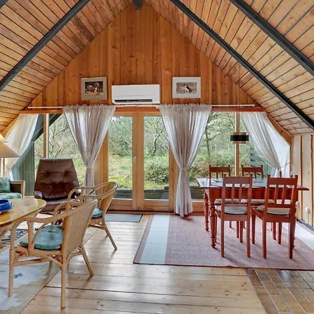 2 Bedroom Beautiful In